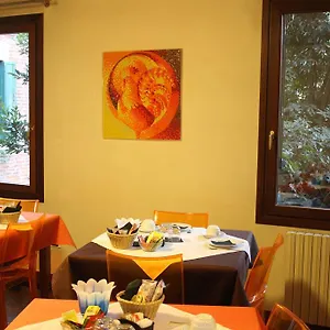domus-orsoni.hotelslidodijesolo.com/